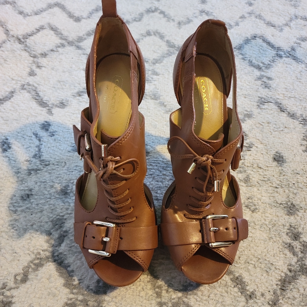 High heel sandals